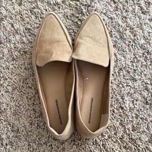 Amazon Essentials Women's Beige Flats sz8.5
